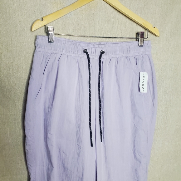 🍄🍄SALE!! 🍄🍄 Lavender Joggers Size Large fits like medium - Picture 6 of 8